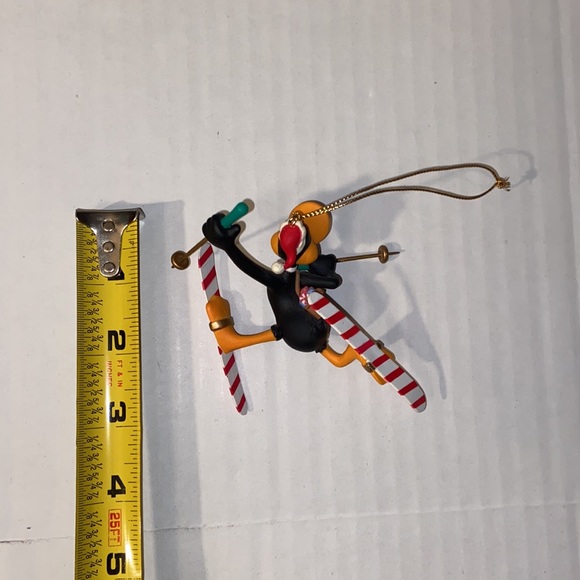 Vintage Looney Tunes Warner Bros. Matrix Daffy Duck Skiing Christmas Ornament - Picture 9 of 9